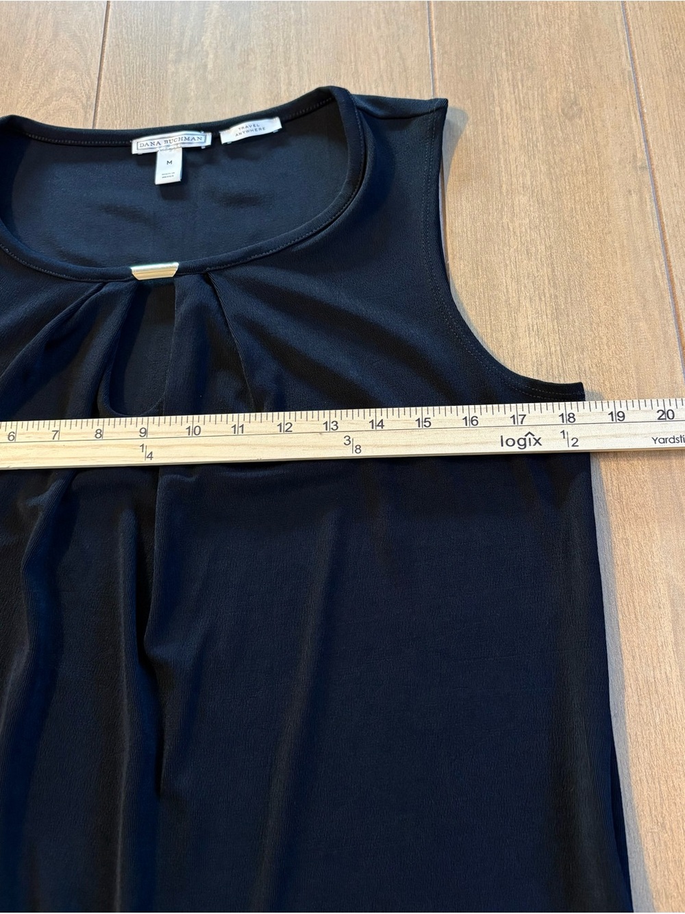 Dana Buchman Travel Anywhere Black Sleeveless Pleated Keyhole Tank Top Medium - Picture 7 of 9